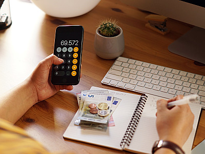 Empréstimo pessoal chega aos maiores juros da série histórica