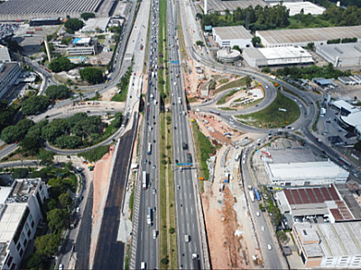 CCR ViaOeste faz readequação na faixa de rolamento no trevo de Alphaville no sentido da Alameda Rio