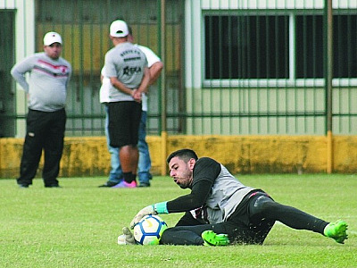 Oeste completa 30 dias sem vencer e busca reabilitação