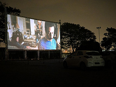Alpha Cine Drive-In abre as portas em Alphaville