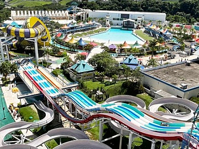 Wet’n Wild celebra mês das mulheres com promoção especial