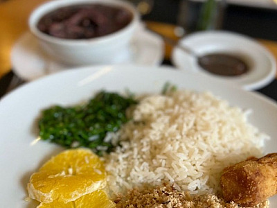 Santi Restaurante passa a oferecer feijoada às quartas e sábados