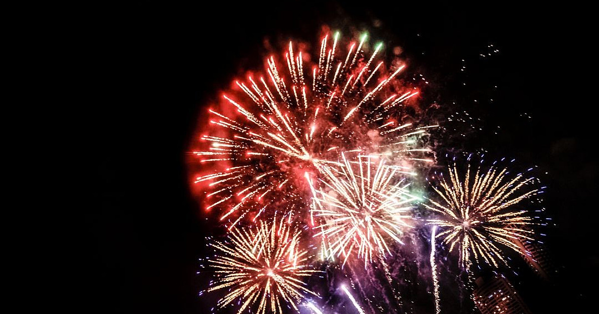 Barueri e Parnaíba têm leis contra fogos de artifício com som, mas fiscalização é difícil no Ano Nov