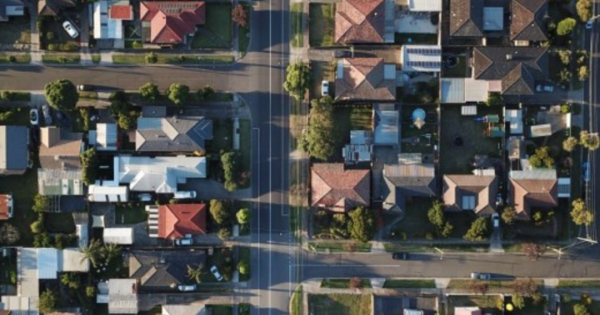 Conhecer condomínio é crucial antes da compra, diz especialista