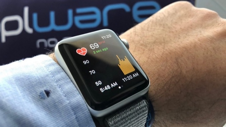 Novo Apple Watch tem tela sempre acessa e ligação de emergência