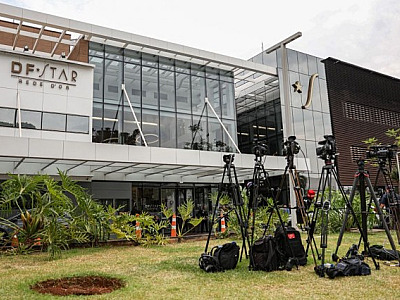 Bolsonaro recebe alta hospitalar; laudo aponta câncer de pele