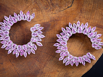 Joalheria Isabel Oliveira promove liquidação com descontos de até 50%