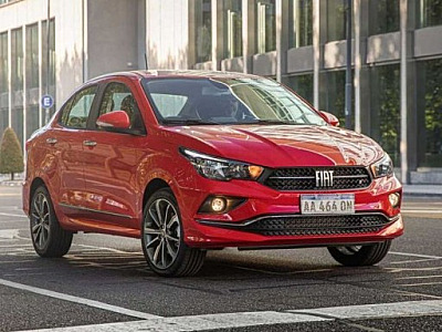 Fiat Cronos traz mudanças no design na linha 2023