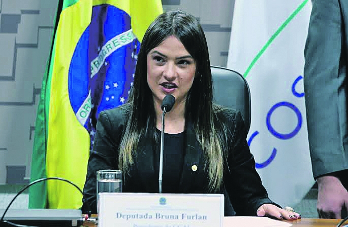 Bruna Furlan discute solução para trânsito em Alphaville