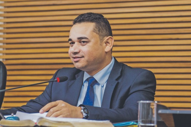 Presidente da Câmara de Parnaíba é condenado e perde mandato