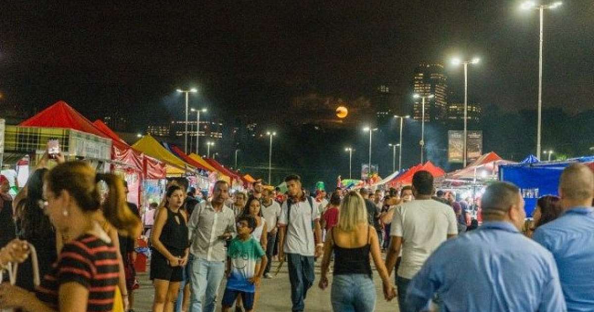Feira Noturna de Barueri acontece na terça-feira de Carnaval