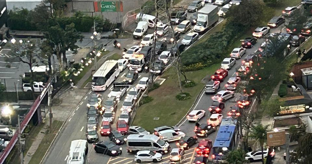 Prefeitura de Barueri pressiona ARTESP após trânsito intenso em Alphaville por conta de obras do Rod