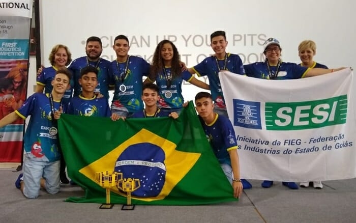 Grupo brasileiro vence torneio de robótica da NASA