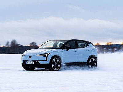 Volvo EX30 é eleito modelo elétrico com menor desvalorização no mercado de seminovos