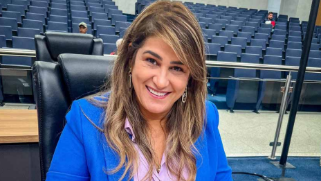 Vereadores aprovam conferência do destino, aula de direito e apoio a jovens com câncer