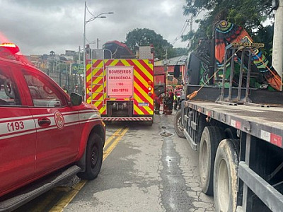 Aeronave de pequeno porte cai em Barueri na tarde desta terça-feira (20)