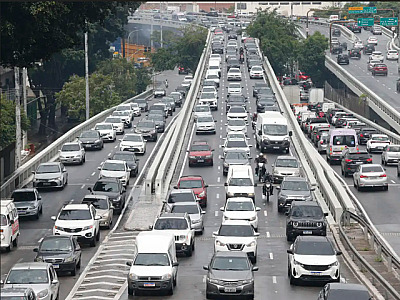 Veículos menos poluentes terão isenção de IPVA em São Paulo