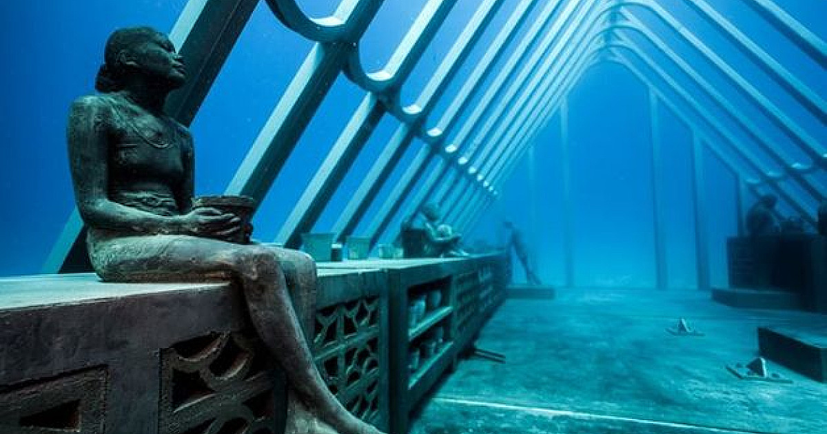 Primeiro museu submerso do mundo é inaugurado na Austrália