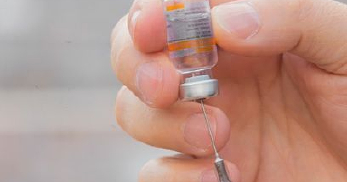 Barueri e Parnaíba iniciam agendamento para vacinar idosos de 80 a 84 anos