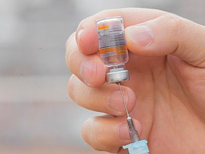 Barueri e Parnaíba iniciam agendamento para vacinar idosos de 80 a 84 anos