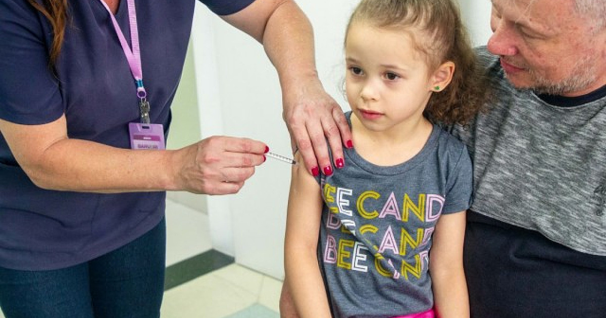 Para ampliar imunização, Barueri institui programa Vacina na Escola