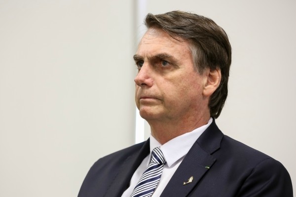“Parem de falar e trabalhem mais”, diz Elvis sobre Governo Bolsonaro