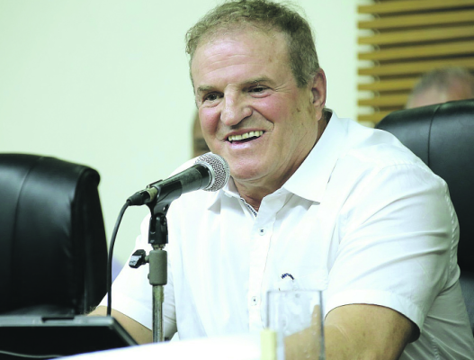 Deputado Cezar diz que buscará hospitais regionais para Jandira e Parnaíba