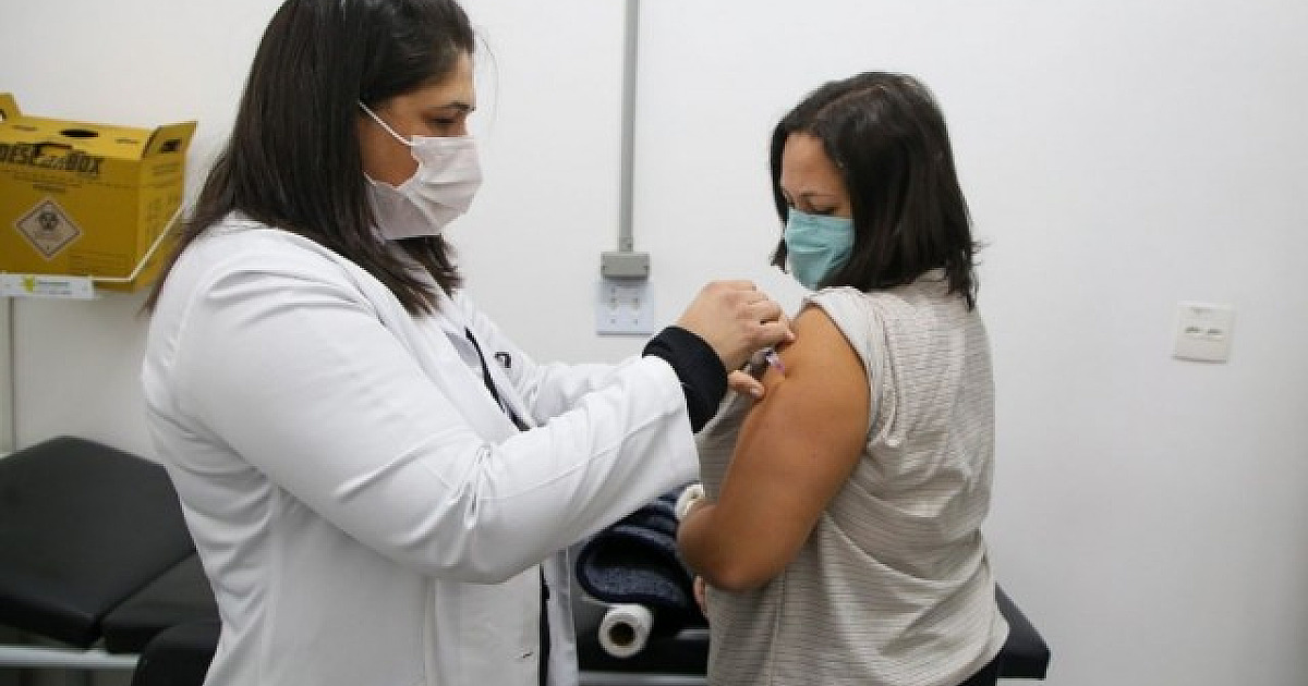 Barueri não seguirá nota técnica da Secretaria de Estado da Saúde e continuará vacinando pessoas com