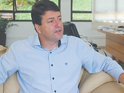 ‘A gestão precisa provar diariamente que os serviços são bons’, diz Elvis