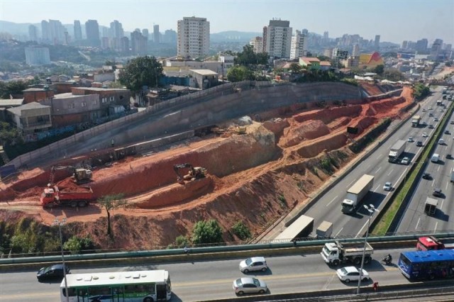 ViaOeste conclui etapa de contenção de solo no km 26 da Castello