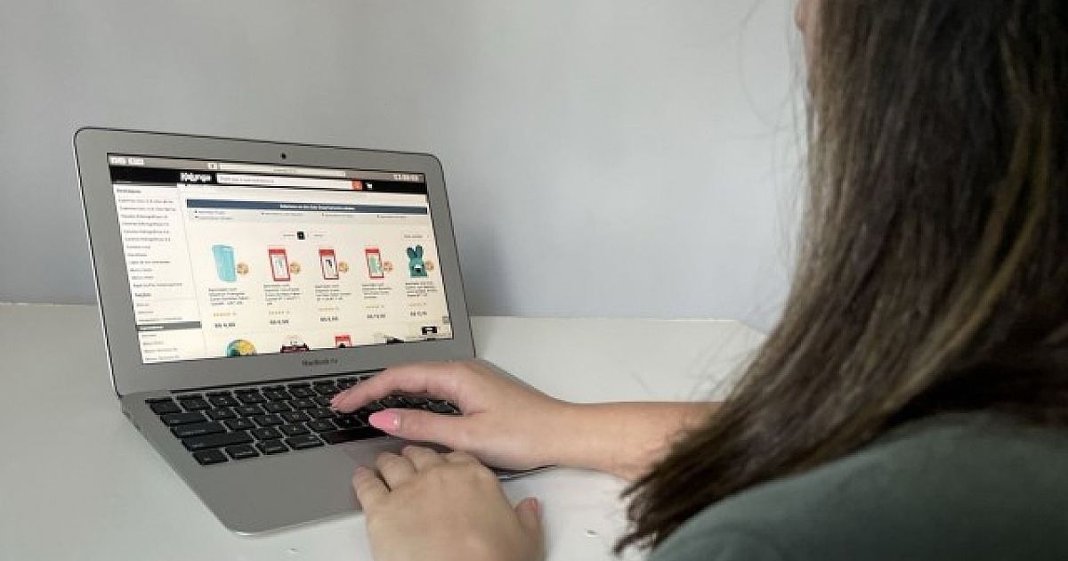 Variação de preço de material escolar chega a 356% em Alphaville