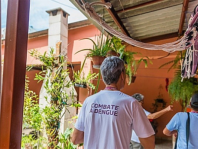 De olho no período das chuvas, cidades reforçam combate a criadouros