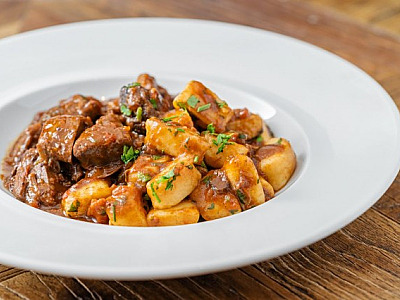 Com unidades em Alphaville, Maremonti e NB Steak participam de festival gastronômico