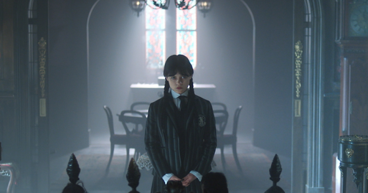 Netflix divulga bastidores da segunda temporada de "Wandinha"