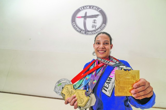 Léia de Proença está pronta para o Sul-Americano de Jiu-jitsu
