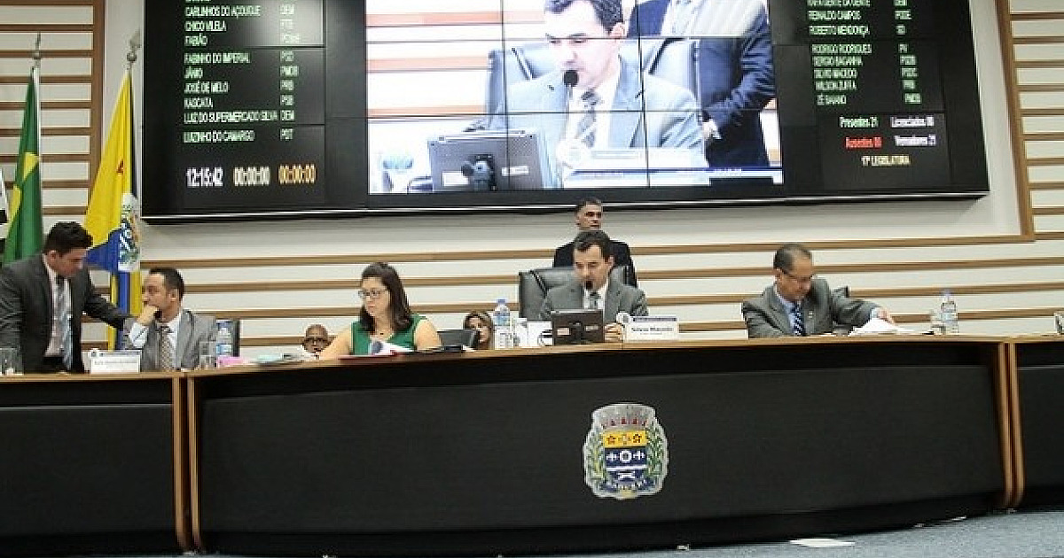 Vereadores de Barueri defendem candidato ‘caseiro’