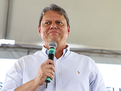 Apoio de Tarcísio pesa mais do que o de Bolsonaro ou Lula