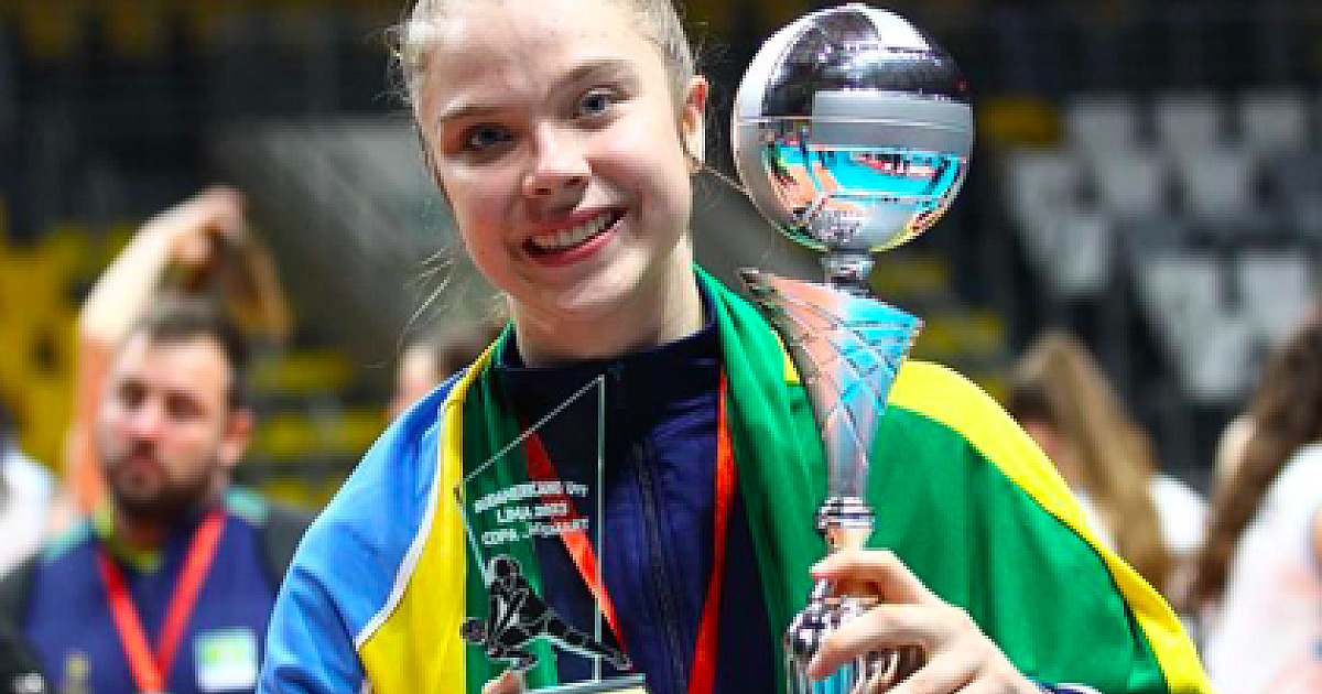Jogadoras de Barueri levam medalha de prata no Sul-americano de Vôlei com o Brasil Sub-17