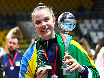 Jogadoras de Barueri levam medalha de prata no Sul-americano de Vôlei com o Brasil Sub-17