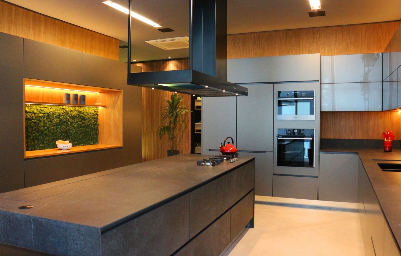 Com 30 anos no mercado, ID Móveis se destaca por seus produtos com finos acabamentos e tecnologia