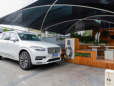 Volvo Car Brasil emprestará frota de veículos híbridos para profissionais de saúde