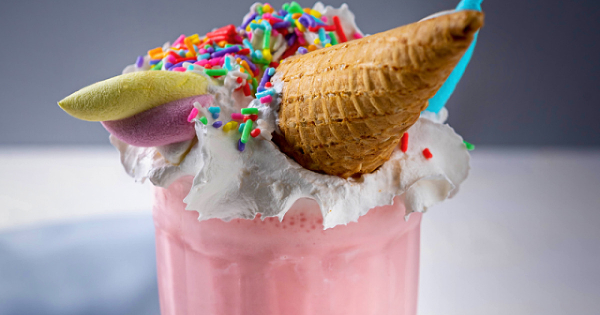 Dia das Crianças: Sterna Café aposta em Milkshake de Unicórnio