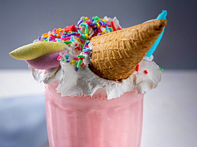 Dia das Crianças: Sterna Café aposta em Milkshake de Unicórnio