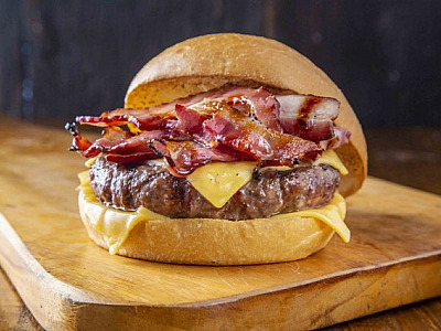 Mania de Churrasco! amplia cardápio com Cheese Bacon