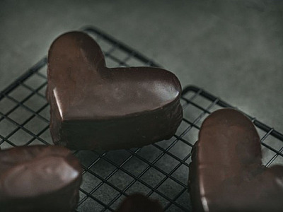 Consumo de chocolate cresce no Brasil e Lacta se destaca com a marca Bis