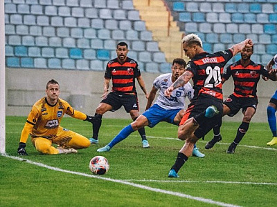 Em jogo em casa, Oeste Barueri fica no 0 a 0 contra o Rio Claro