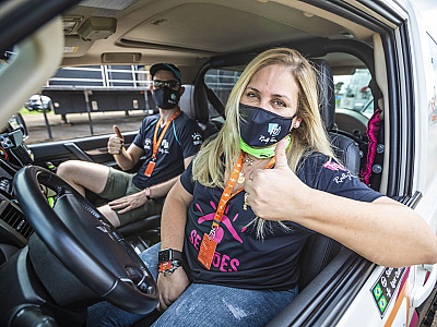 Moradora de Alphaville é tricampeã e a 1ª mulher com título na categoria top do Sertões