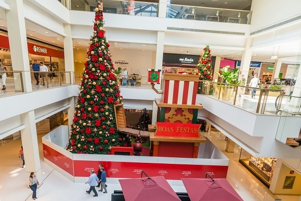 Com Papai Noel e decoração, shoppings dão ‘start’ no Natal