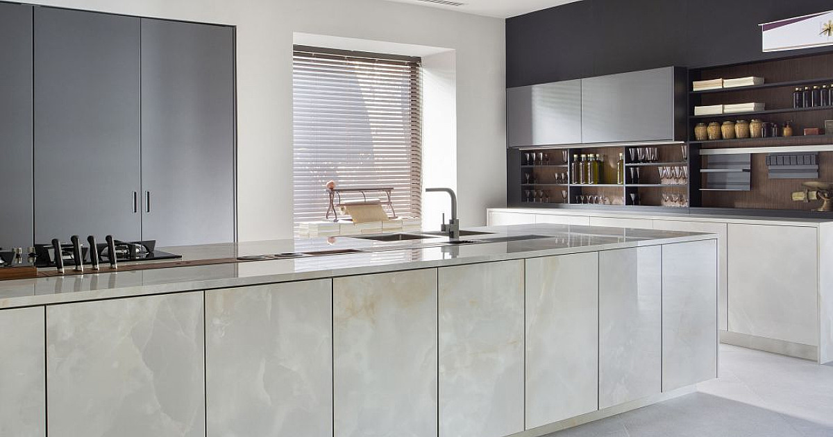 Lâminas porcelânicas, mais um item de luxo nas cozinhas Florense