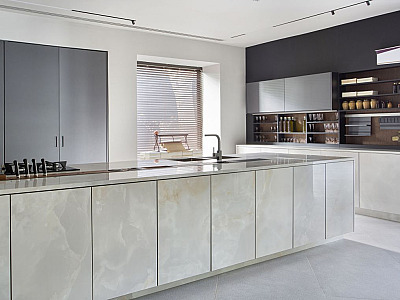 Lâminas porcelânicas, mais um item de luxo nas cozinhas Florense